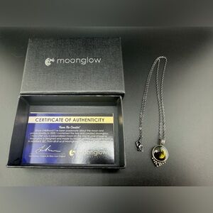 Moonglow Fashion Pendant Chain Necklace 18"